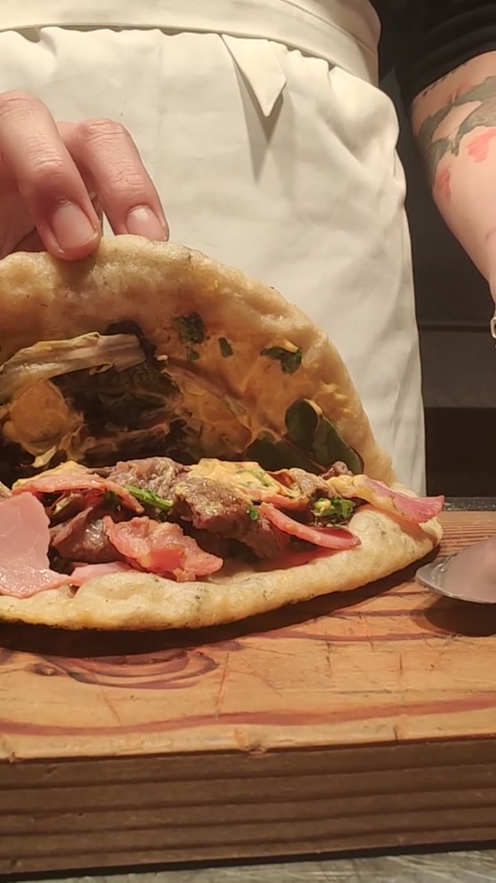 A 27-second food reel from the HC317 kitchen.